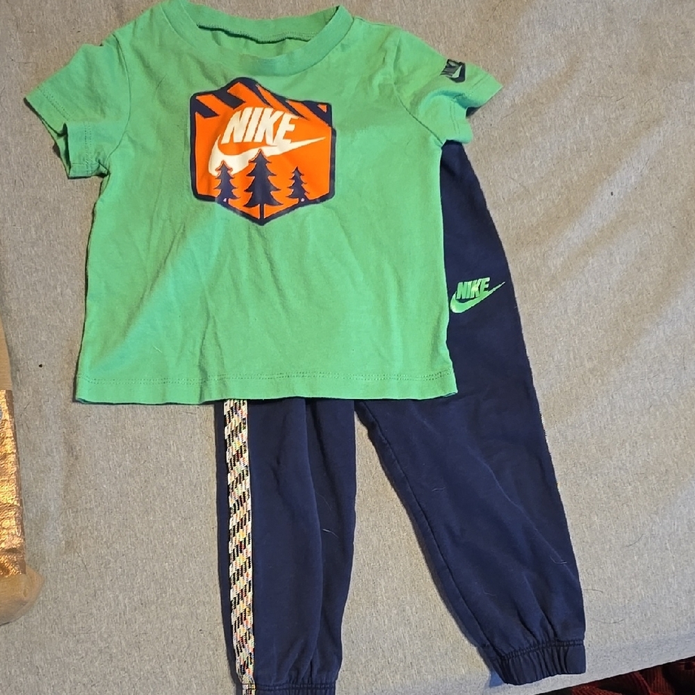 Nike Green and Navy Kids Outfit